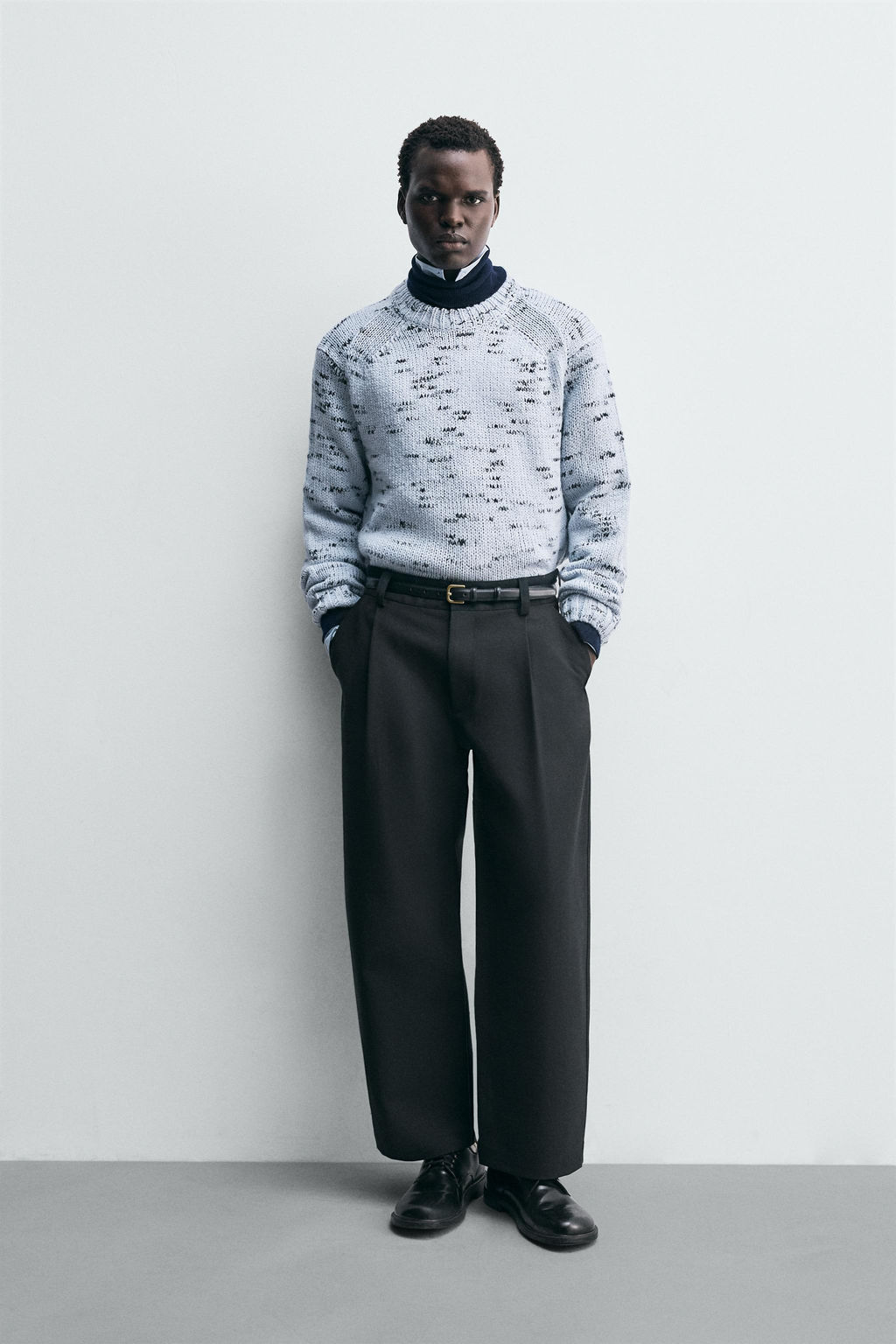 CONTRAST TEXTURED JUMPER