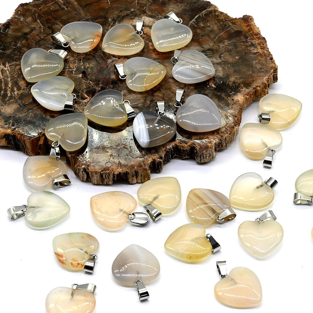 Кулон в виде сердца 20*20мм из агата тонированного