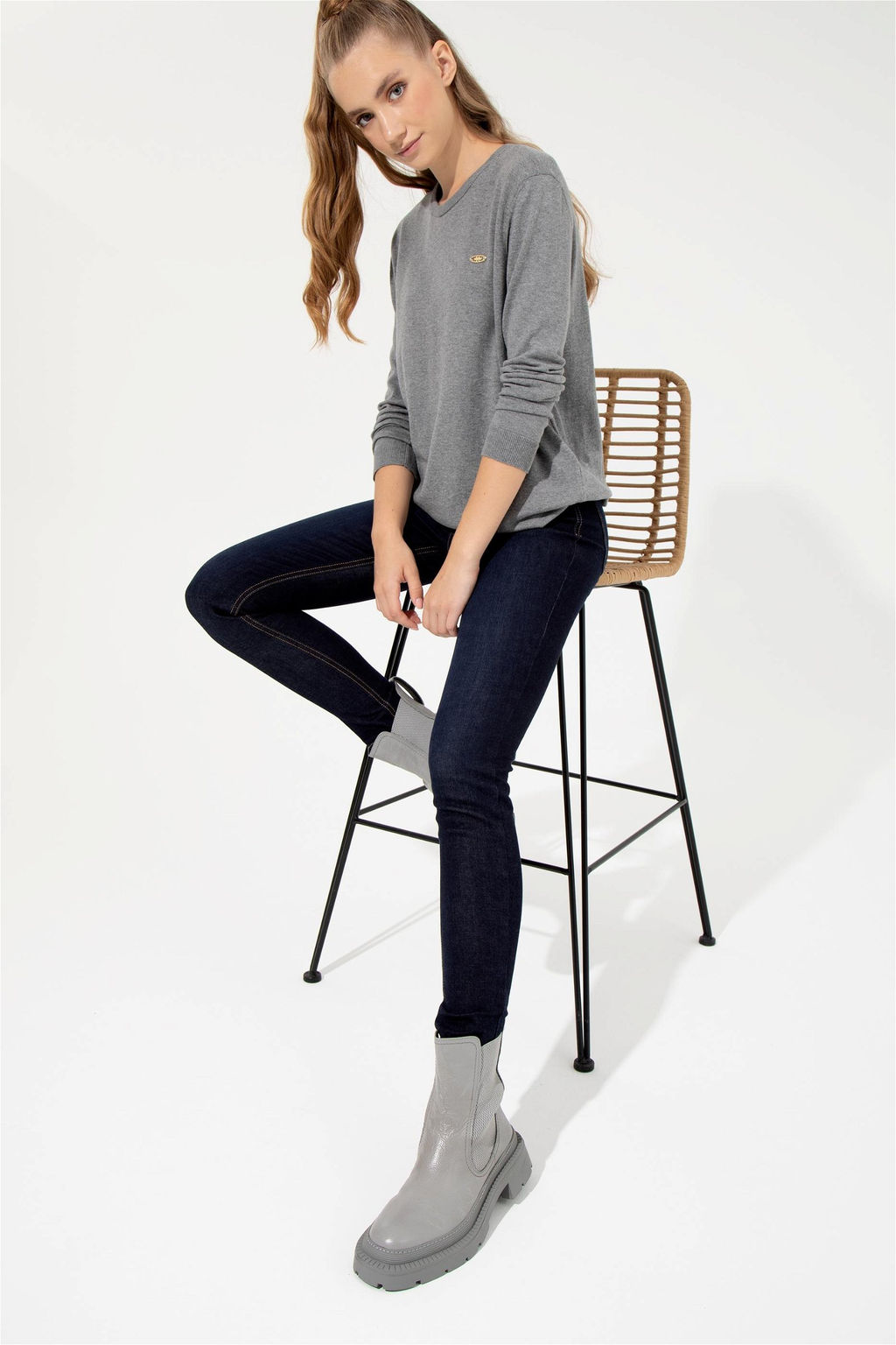 U. S. Polo Assn Женский серый меланжевый базовый свитер с круглым вырезом - U.s. polo assn фото 8
