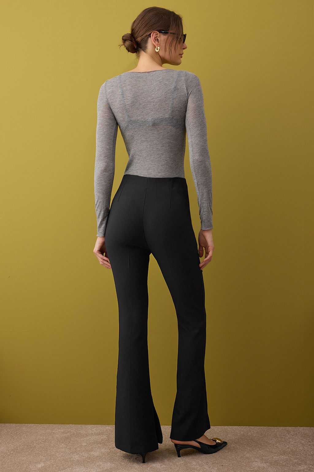 Siyah Flare Kal?p Nervurlu Bootcut Pantolon TWOAW26PL00043