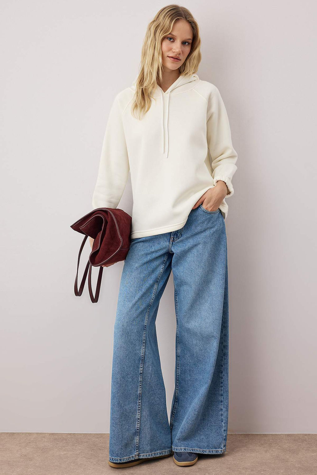 Ekru Kal?n Ici Polarl? Kapusonlu Kordonlu Orme Sweatshirt TWOAW26SW00129