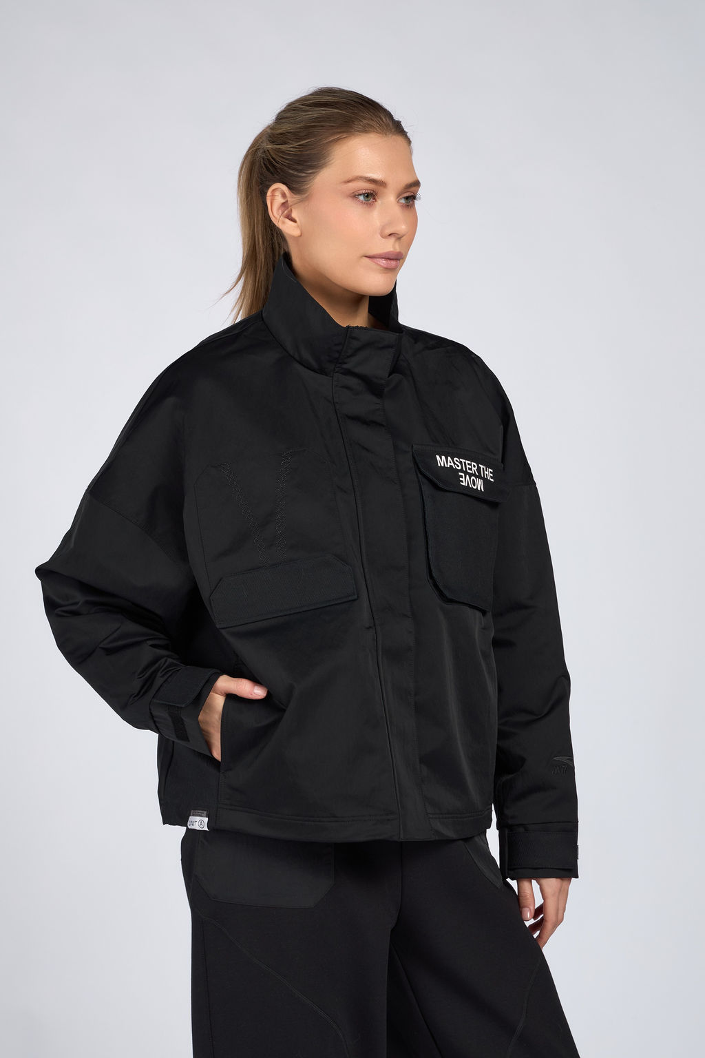 Ветровка Черный