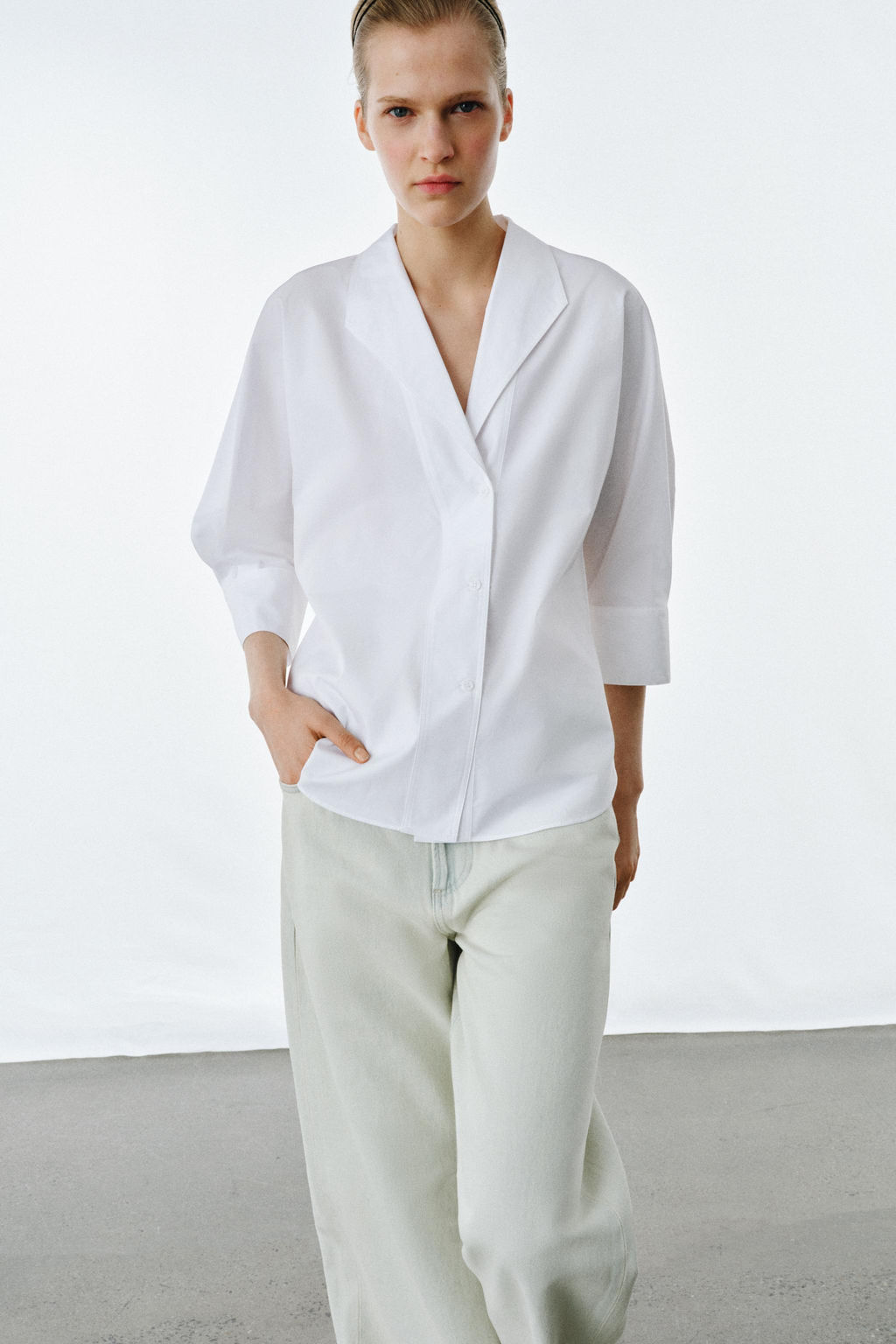 CAMISA ESCOTE PICO ZW COLLECTION / Blanco - Zara фото 2