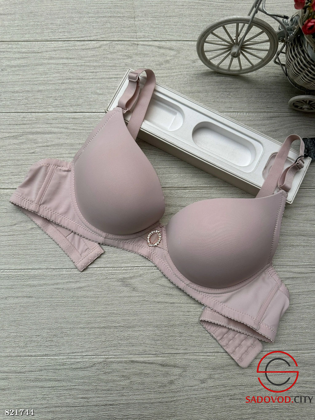 Бюстгальтер гладкий на косточках с пушап