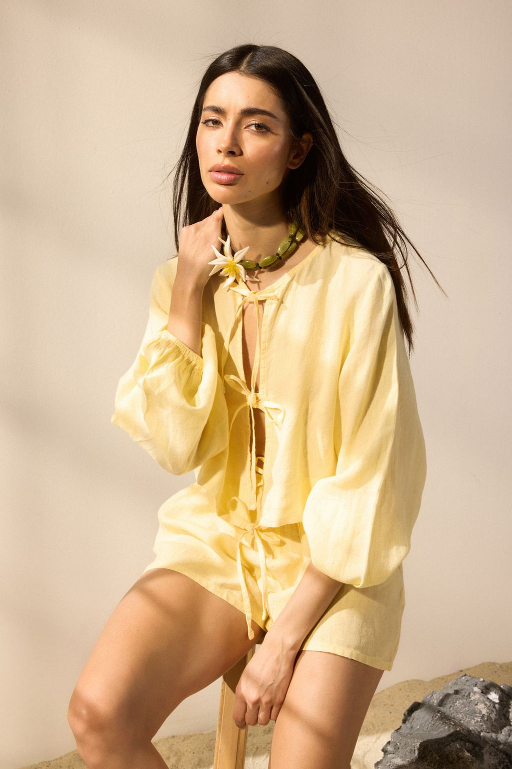 TRENDYOLMILLA Sar? Dokuma %100 Keten Baglamal? Balon Kollu Plaj Gomlek TBESS25GO00016