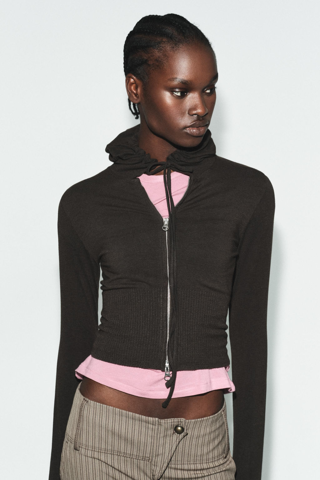 SUDADERA CROPPED SEAMLESS / marr?n vigor? - Zara фото 2