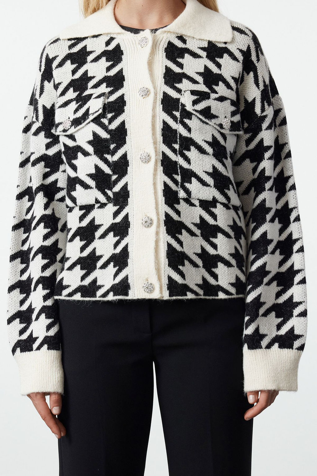 TRENDYOLMILLA Ekru Yumusak Dokulu Mont Gorunumlu Triko H?rka TWOAW25HI00265  фото 3