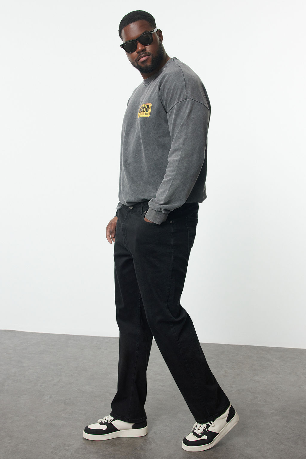 Erkek Siyah Regular Fit Buyuk Beden Denim Kot Jeans TMNAW25CJ00000