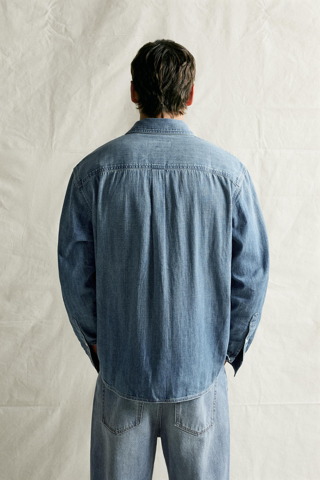 CAMISA DENIM REGULAR FIT / Azul claro - Zara фото 3
