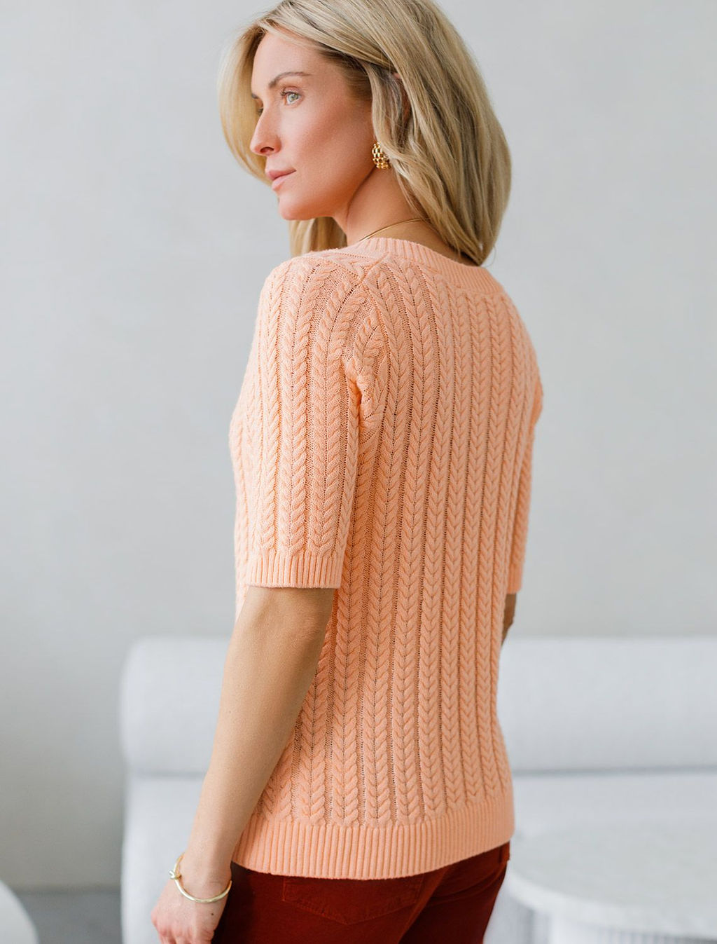 D39.349 Джемпер женский персиковый