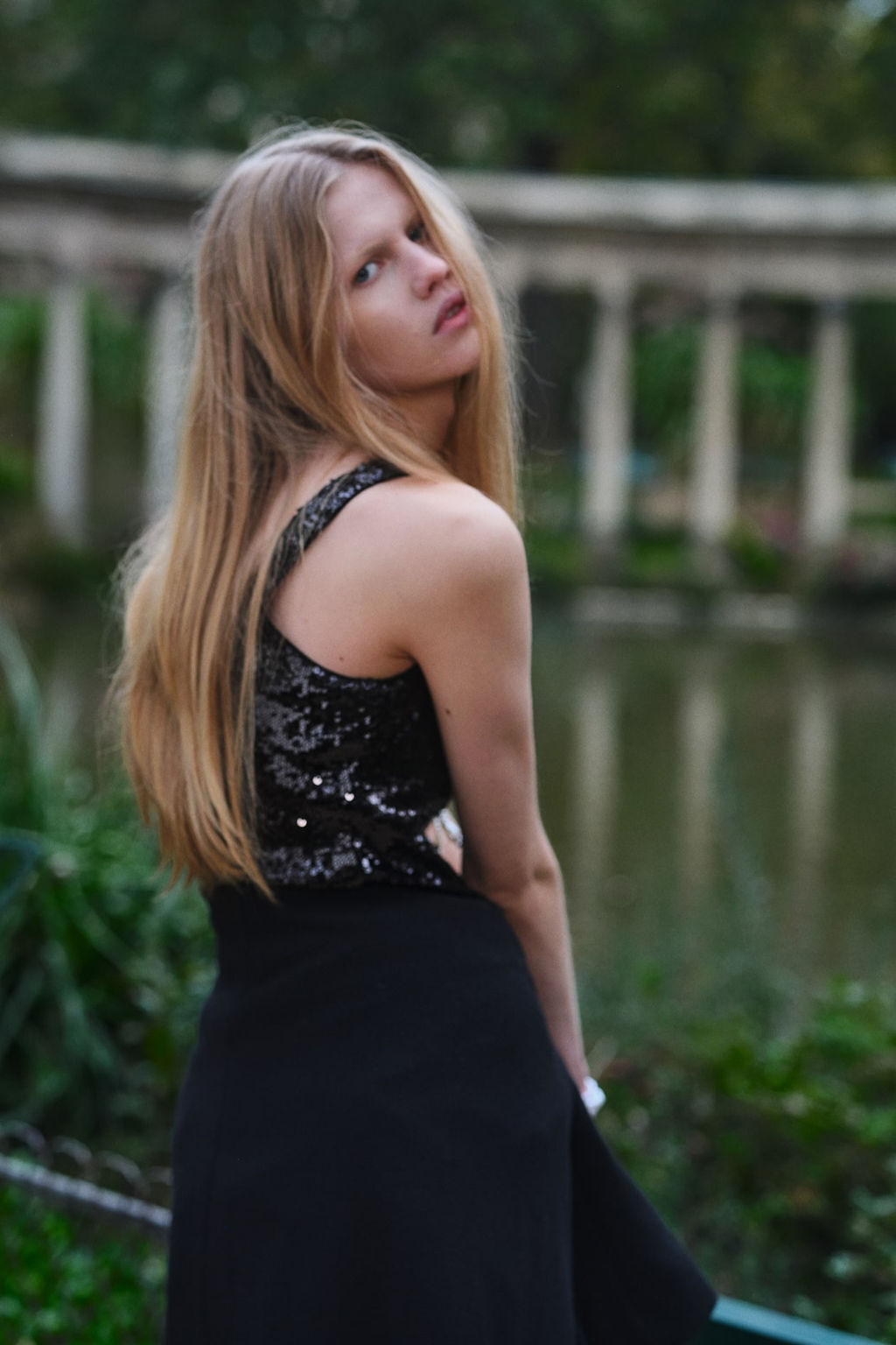 Top de lentejuelas con lazo decorativo - H&m фото 4