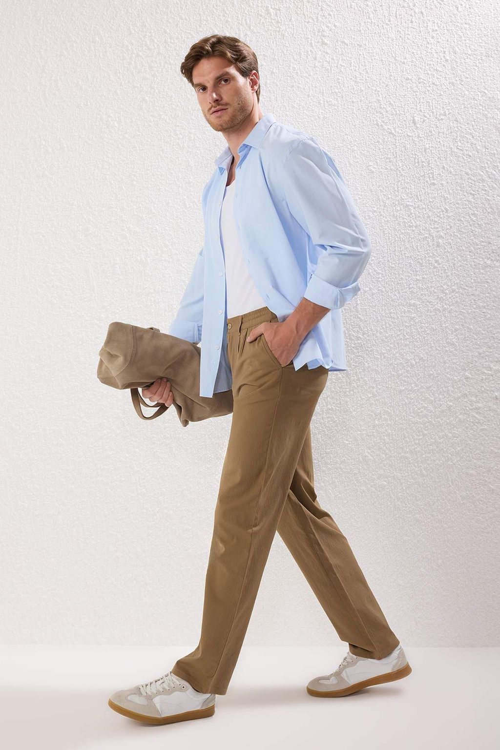 TRENDYOL MAN Siyah Wide Leg Bol Kumas Baggy Pantolon TMNSS23PL00039