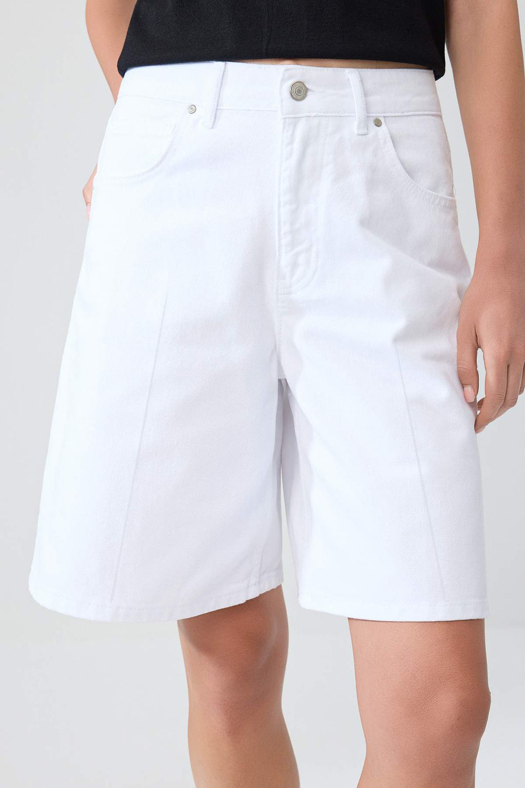 Beyaz _t_ _zli Y_ksek Bel Denim Bermuda TWOSS26SR00309