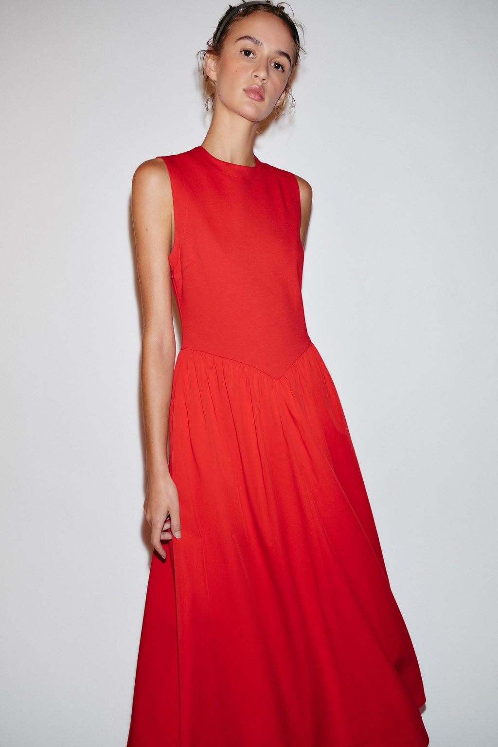 VESTIDO MIDI COMBINADO / Rojo