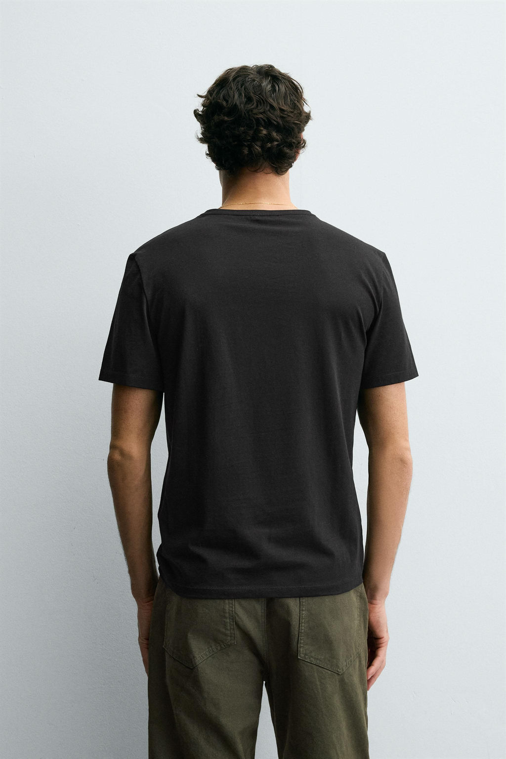 CAMISETA SLIM FIT B?SICA / Negro - Zara фото 3