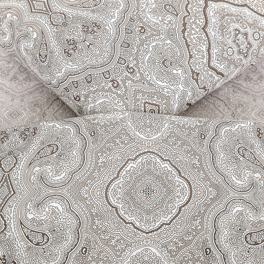 Постельное белье Элегант (поплин зима-лето) 2 сп. с Евро/Пододеяльник стеганый (молния): 1 шт. - 215*175; Простыня: 1 шт. - 215*240; Наволочка (клапан): 2 шт. - 70*70; Зима - лето