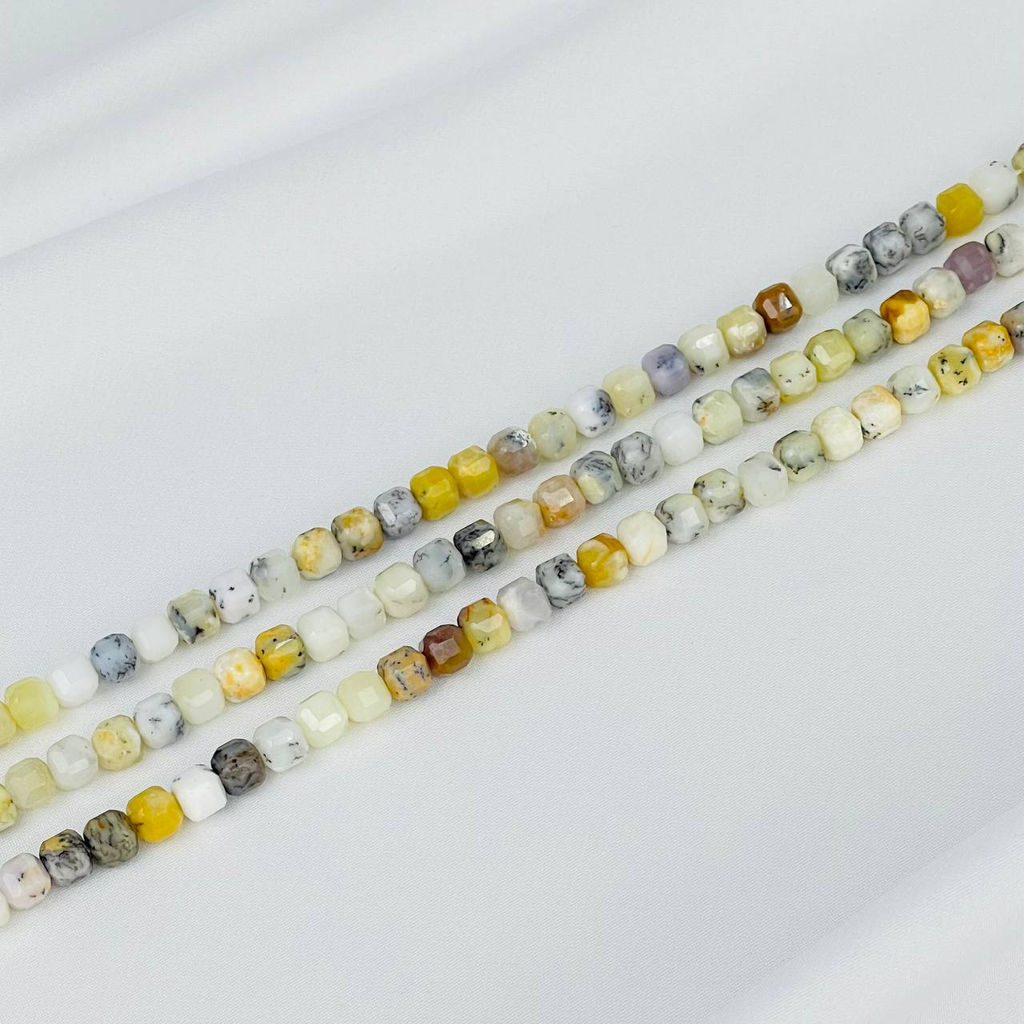 Бусины для украшений из Кахолонга (65 бусин) 38 см