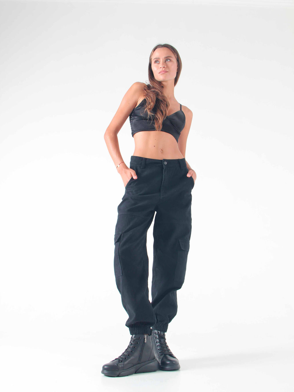 Ботинки 213.ariyabl. black/Байка