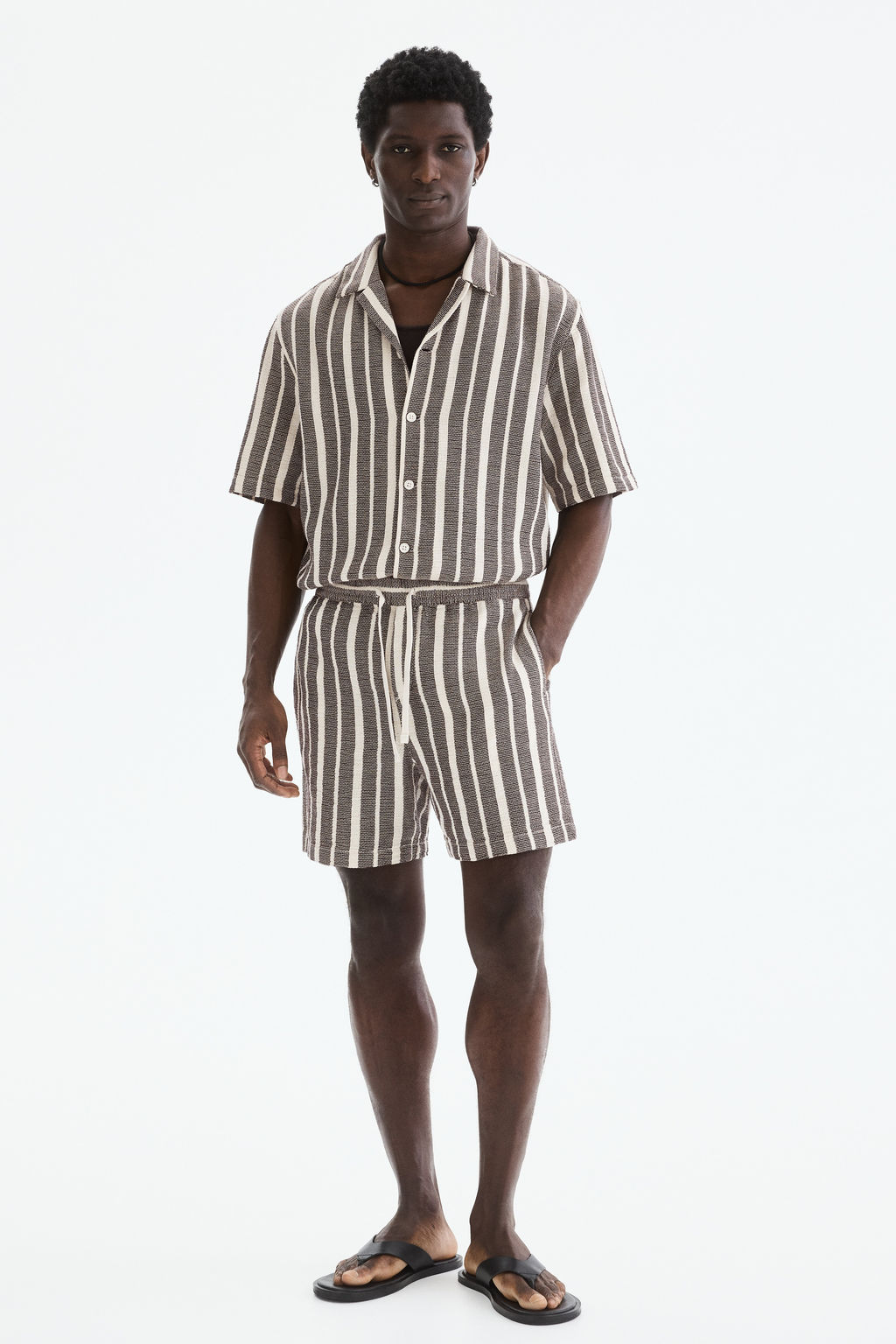 Pantal?n corto Regular Fit - H&m фото 6