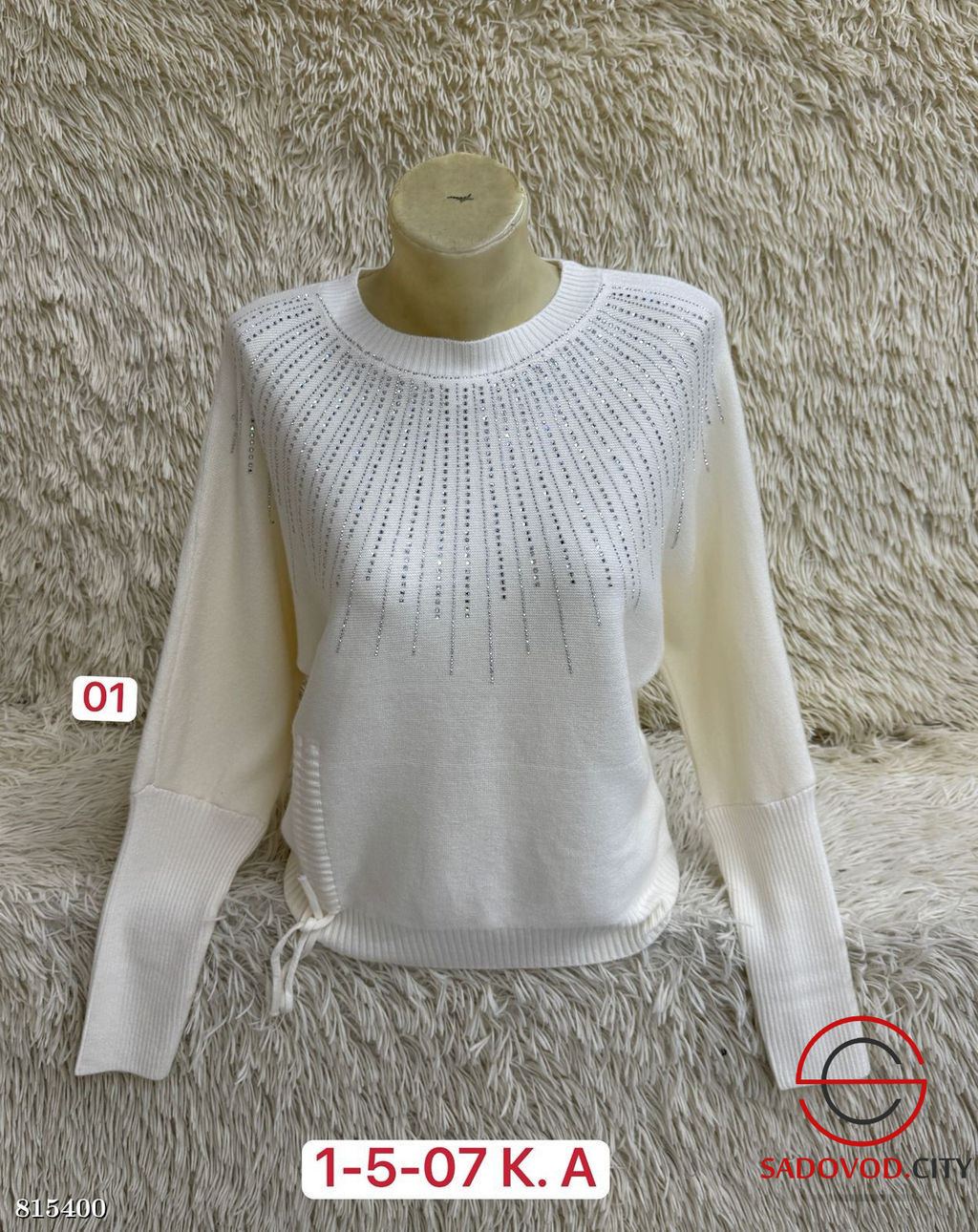 Свитер женский со стразами - Bruno фото 2