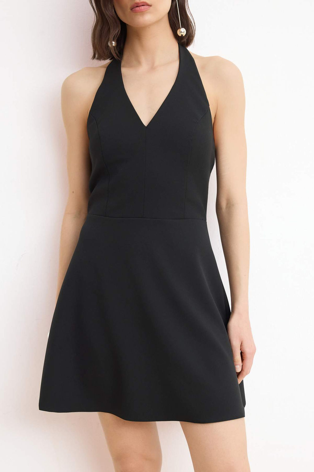 Siyah Etegi Volanl? V Yaka K?sa / Mini Esnek Dokuma Elbise TWOSS26EL00379