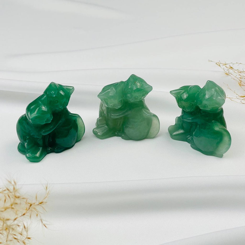 Фигурка резная "Котята" из зеленого Кварца