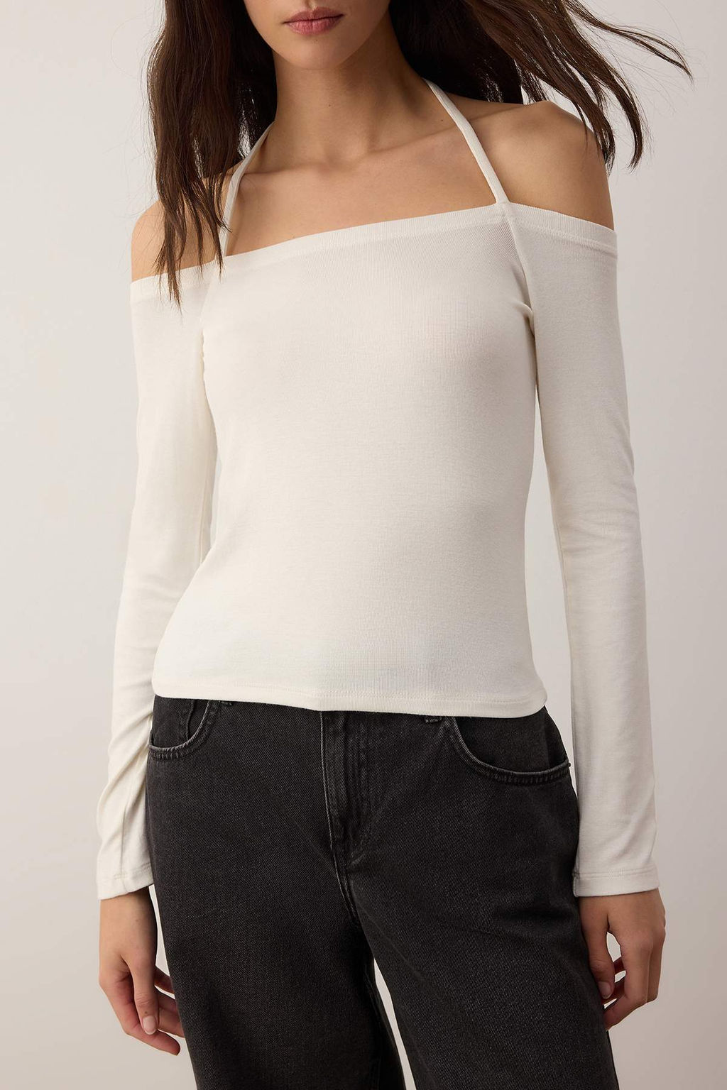 Ekru Carmen Yaka Baglama Detayl? Fitted/Vucuda Oturan Orme Bluz TWOAW26BZ00097