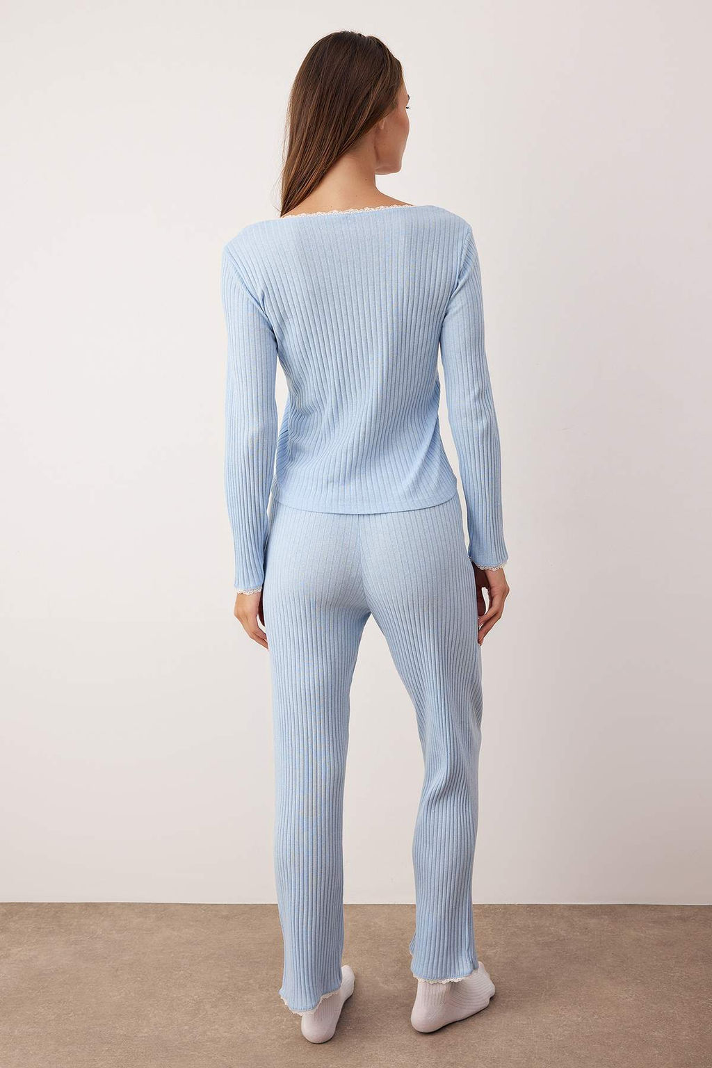 Trendyolmilla Bebe Mavisi Dantelli ve Kurdele/Fiyonk Detayl? Fitilli Orme Pijama Tak?m? THMAW25PT00044  фото 12