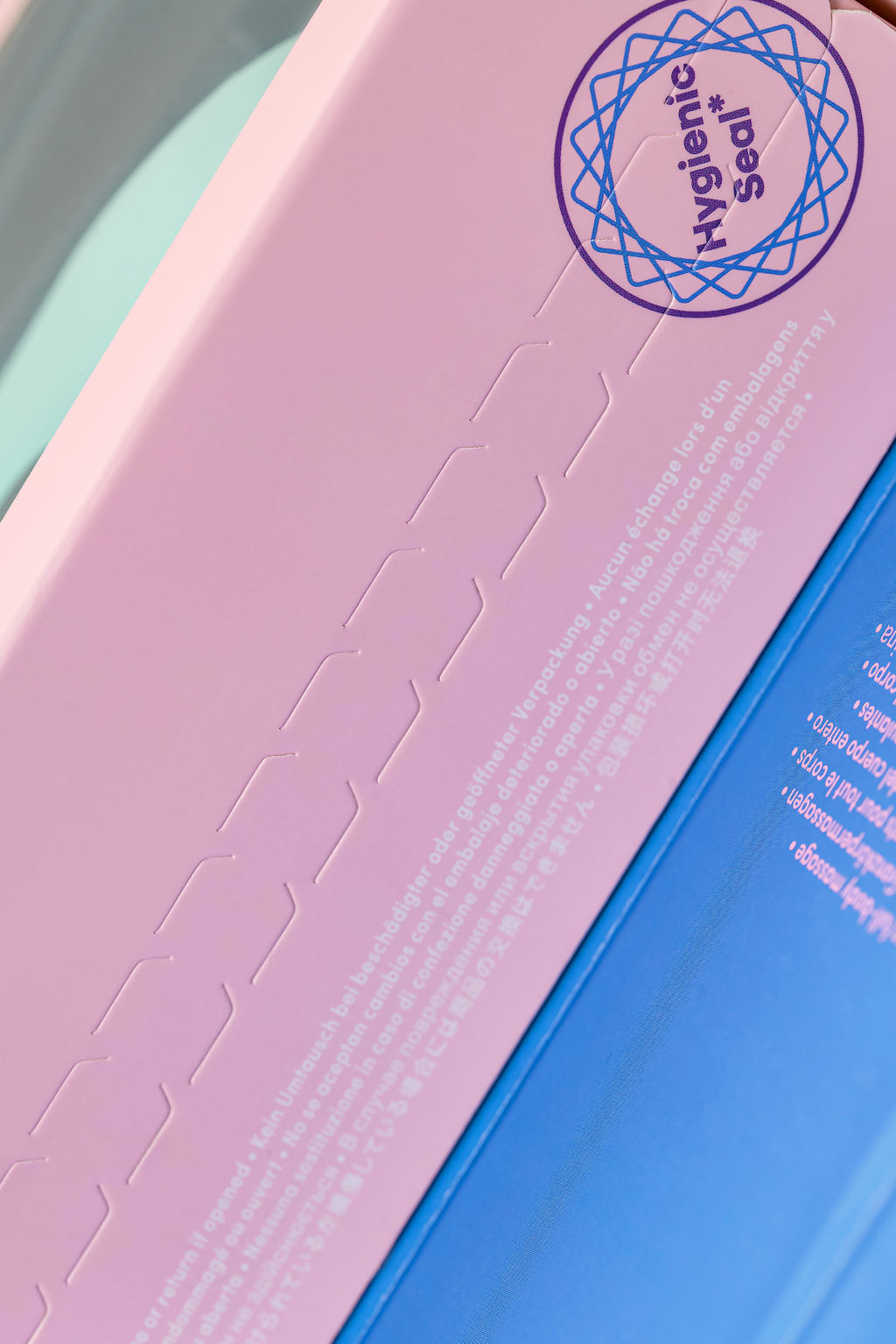 Нереалистичный вибратор Satisfyer Triple Oh, силикон, голубой, 24 см  фото 14