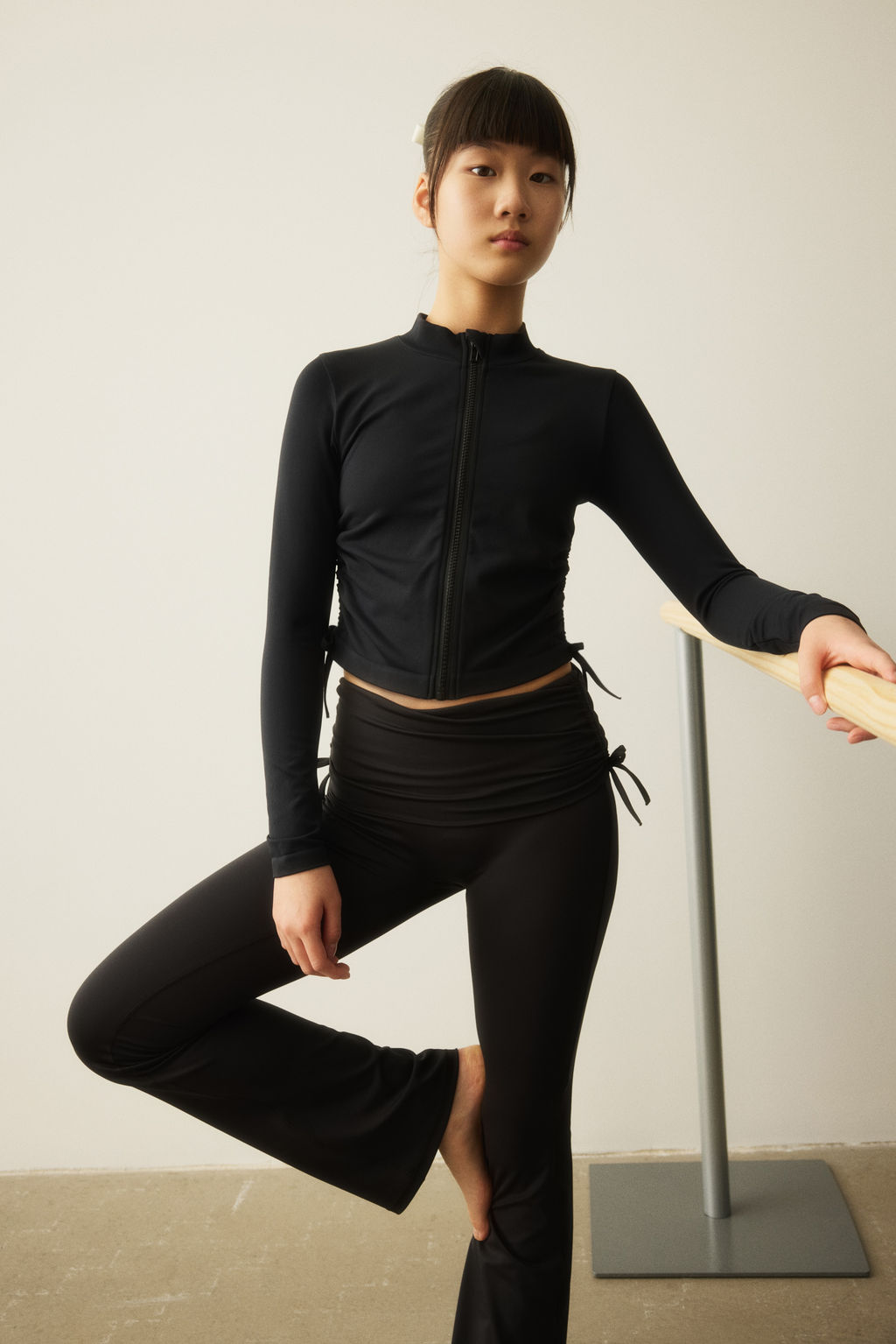 Leggings de yoga acampanados - H&m фото 4