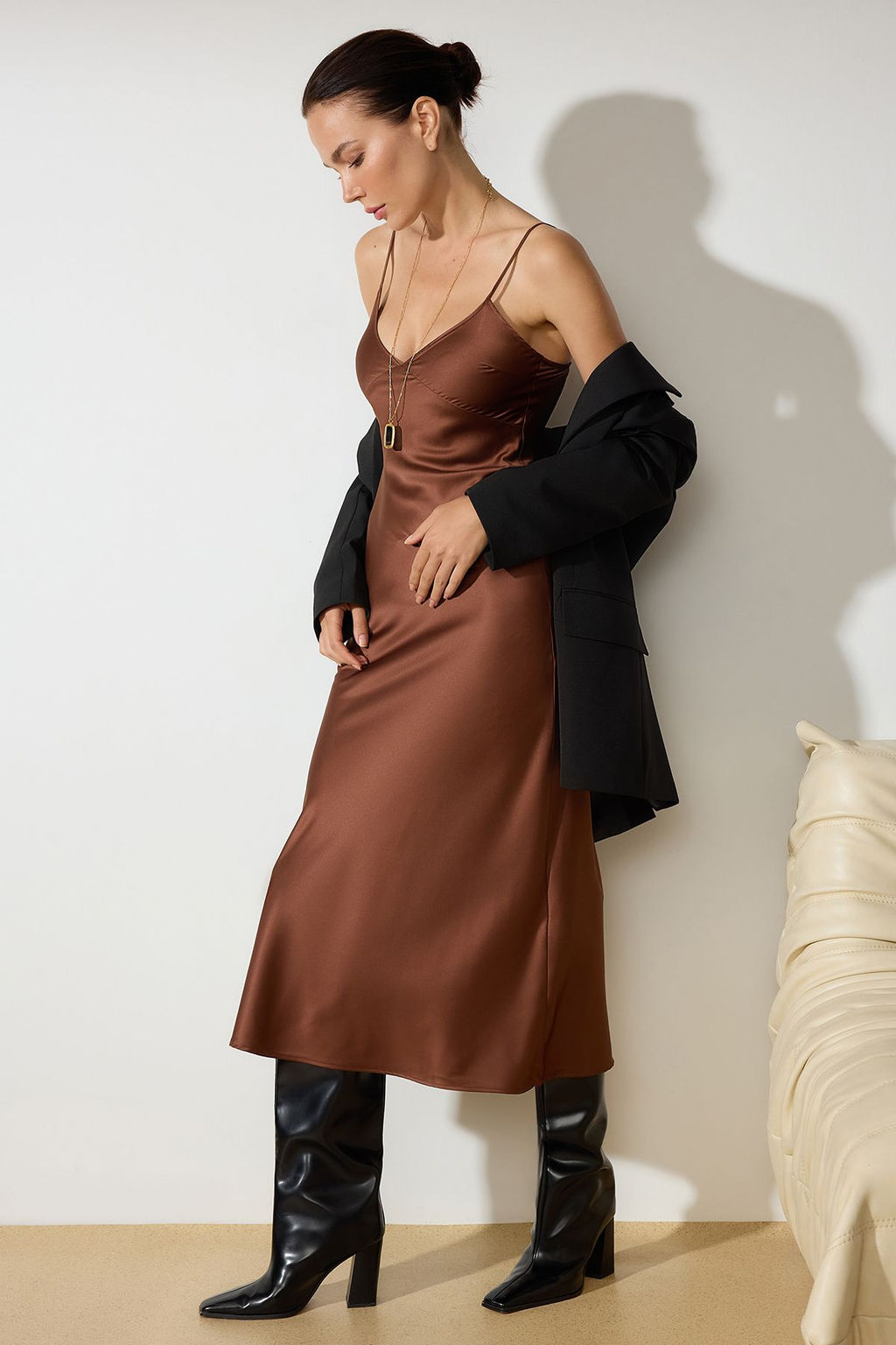 TRENDYOLMILLA Siyah Duz Kesim Saten Ask?l? Maxi Dokuma Elbise TWOSS24EL00163  фото 23