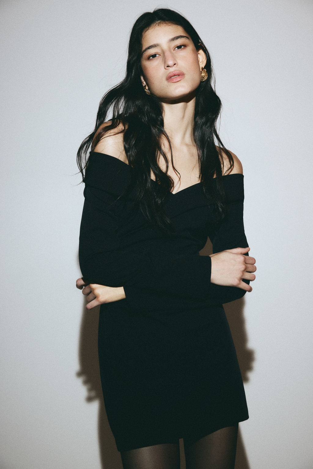 Vestido cruzado off-the-shoulder - H&m фото 2