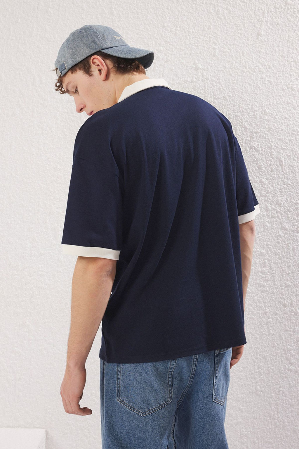 TRENDYOL MAN Lacivert Oversize/Genis Kesim Nak?s Detayl? Polo Yaka T-shirt TMNSS25PO00013 - Trendyolmilla фото 5