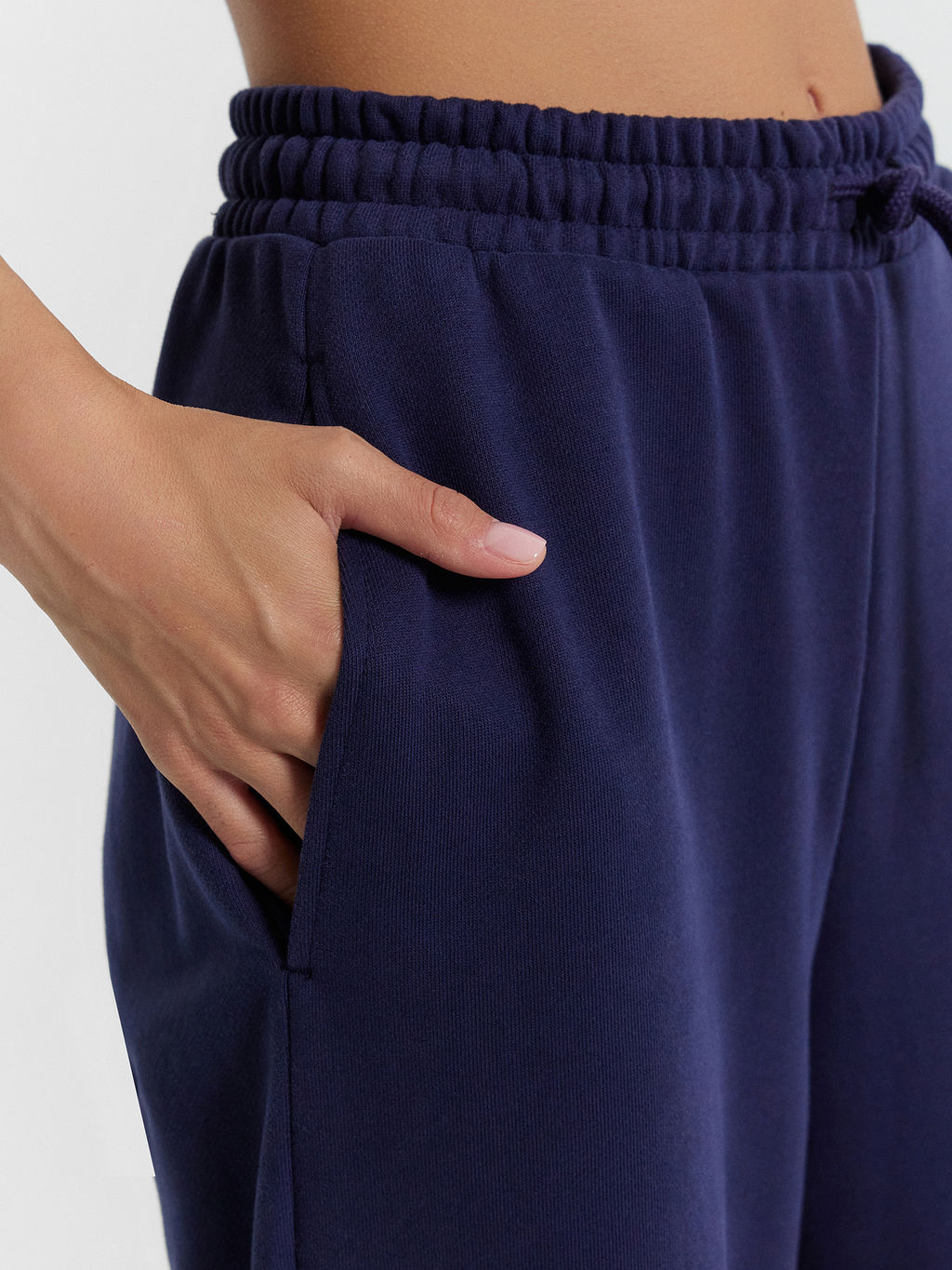 Комплект женский (худи, брюки) в синем цвете синее небо 372504 - Mark formelle фото 9