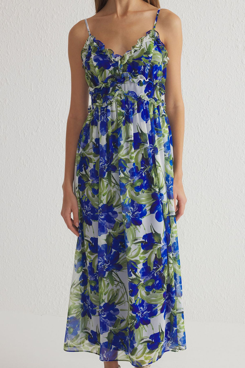 TRENDYOLMILLA Ekru Cicek Desenli A-Kesim F?rf?r Detayl? Astarl? Sifon Maxi Dokuma Elbise TWOSS23EL02013 фото 51