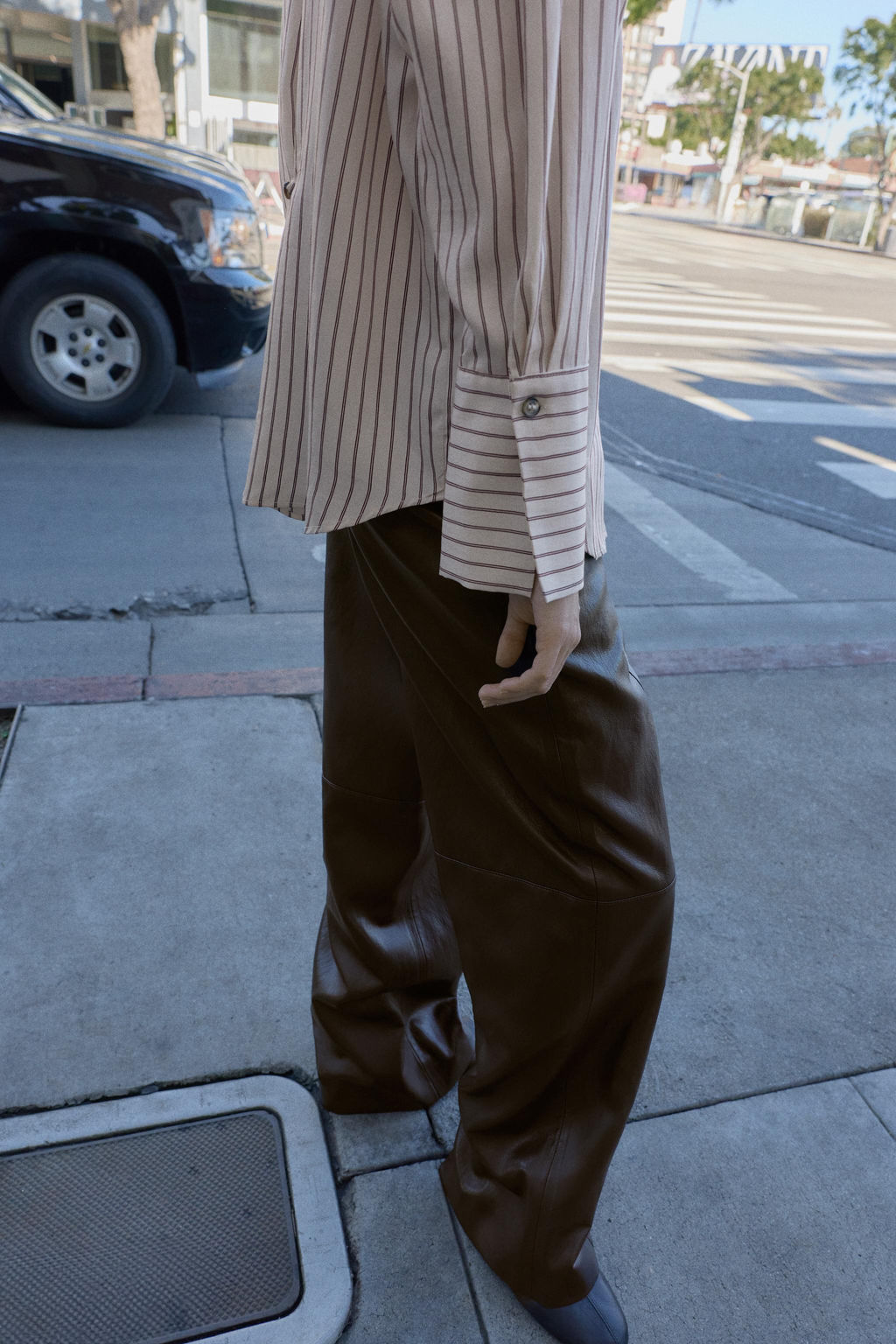 STRIPED SHIRT WITH WIDE CUFFS - Zara фото 4