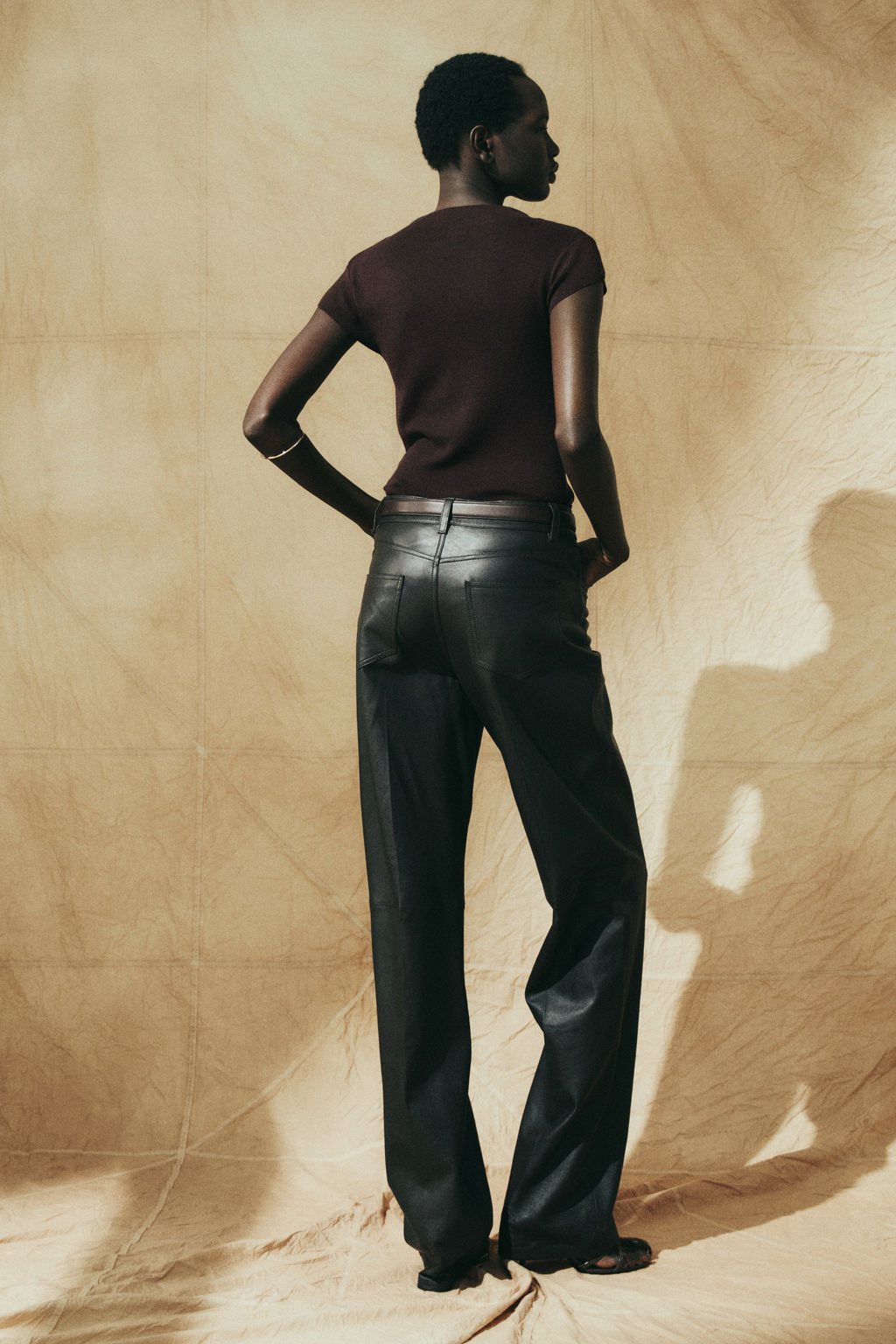Top de punto fino con cuello perkins - H&m фото 4
