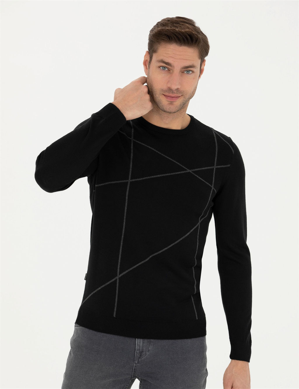 Siyah Slim Fit Bisiklet Yaka Y_n Kar___ml_ Triko Kazak