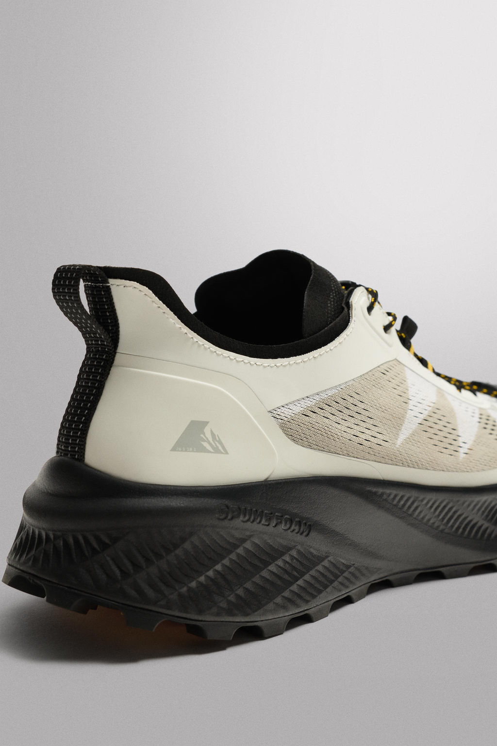 TRAIL RUNNING SHOE - Zara фото 4