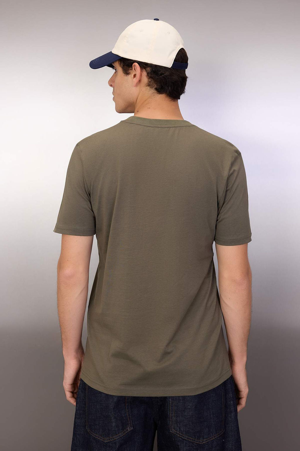 TRENDYOL MAN Lacivert Regular/Normal Kesim Logo Bask?l? %100 Pamuklu K?sa Kol T-Shirt TMNSS20TS0984 - Trendyolmilla фото 17