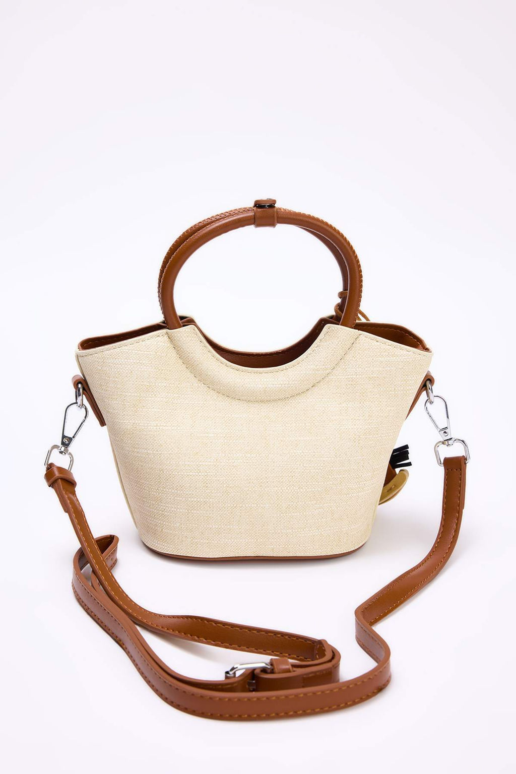 Ekru Charm Detayl? Kad?n Mini Omuz Cantas? TAKSS26OC00002