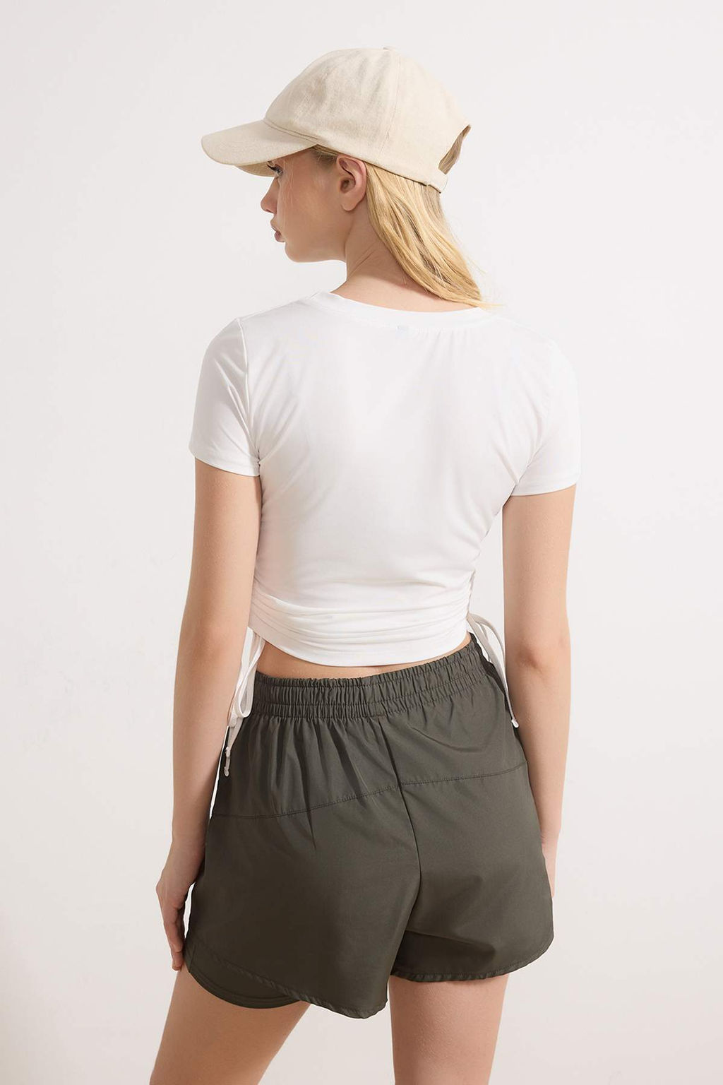 Ekru Buzgulu Baglama Detayl? Micro Kumas Orme Spor T-Shirt THMSS26TS00003