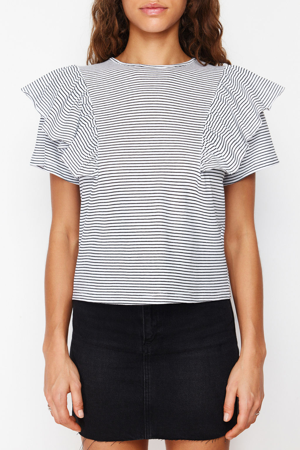 TRENDYOLMILLA Siyah Kollar? F?rf?rl? Regular/Normal Kal?p Cizgili Bisiklet Yaka Orme T-Shirt TWOSS24TS00061 фото 4