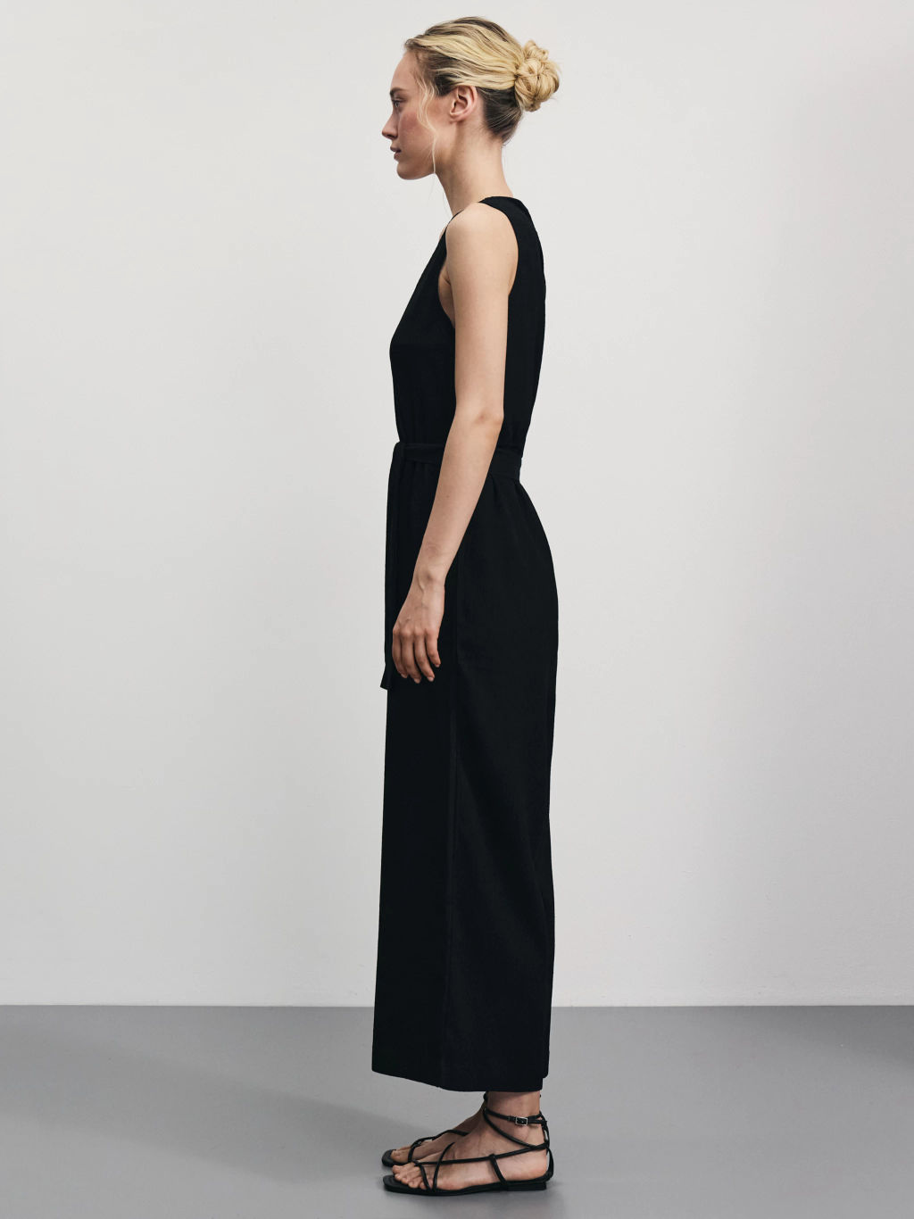 Комбинезон из фактурной ткани / Zarina фото 3