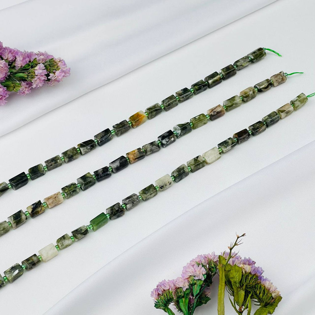 Бусины для украшений из Мусковита (зеленый лепидолит) 40 см