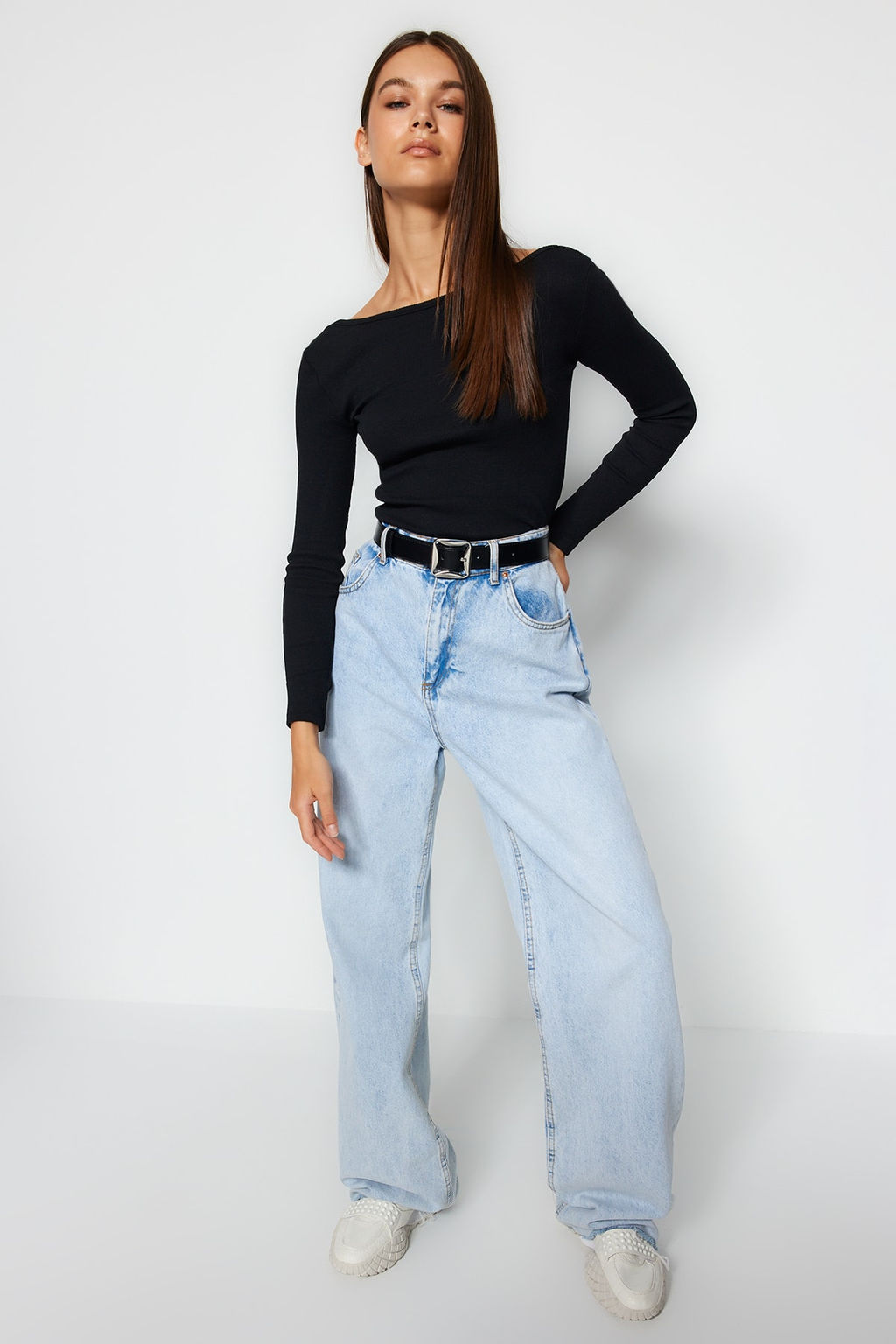Trendyolmilla Siyah S?rt Dekolteli Fitted/Vucuda Oturan Fitilli Esnek Orme Bluz TWOAW24BZ00105  фото 4