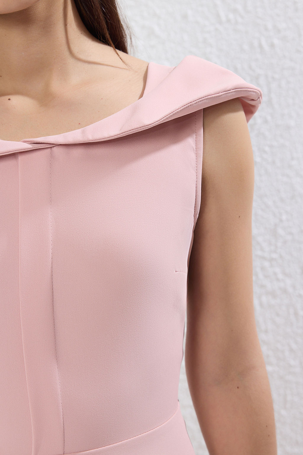 Siyah Duz Etegi Belden Ac?lan Yaka Detayl? Astarl? Mini Dokuma Elbise TWOSS25EL00130 - Trendyolmilla фото 7