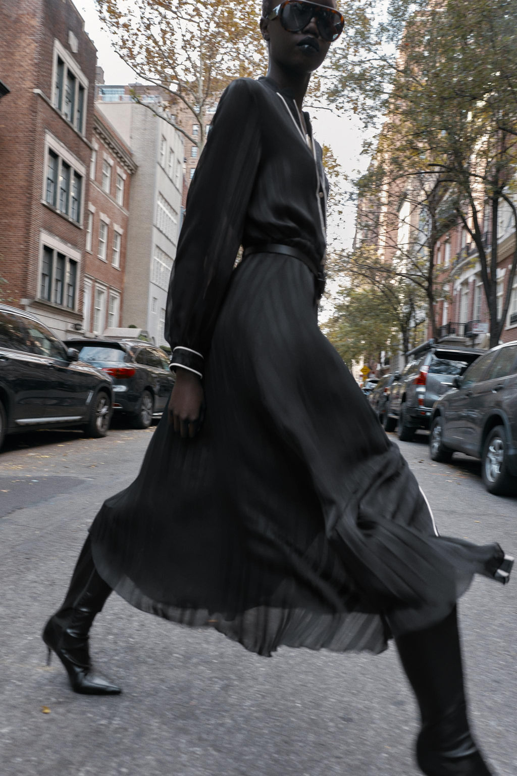 PLEATED MIDI DRESS WITH CONTRAST PIPING BELT - Zara фото 5