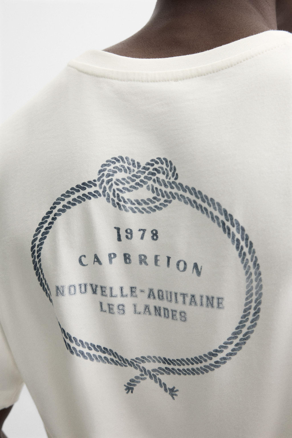 T-SHIRT WITH COMBINED EMBROIDERY - Zara фото 6