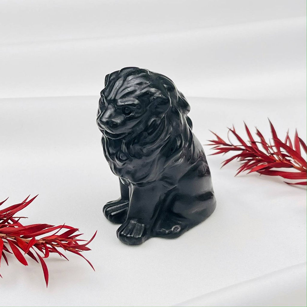 Фигурка резная из Обсидиана "Лев"